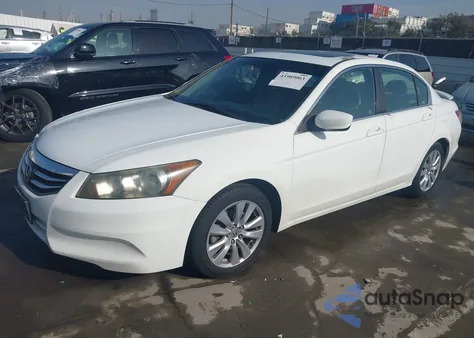 2011 Honda Accord 2.4 Ex-L from USA, damaged, VIN 1HGCP2F84BA038878